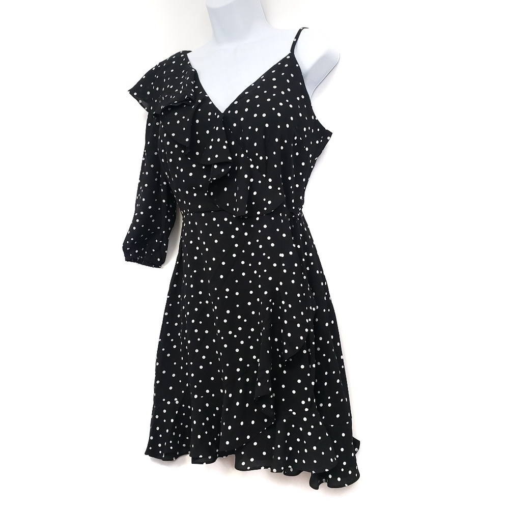 BRAND NEW BB DAKOTA Hotline Bling One Sleeve Black Polka Dot Dress Size 4